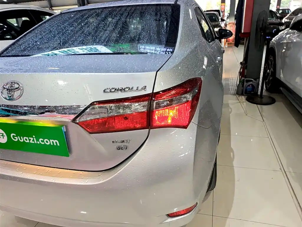 Toyota Corolla 2018 — фото 8