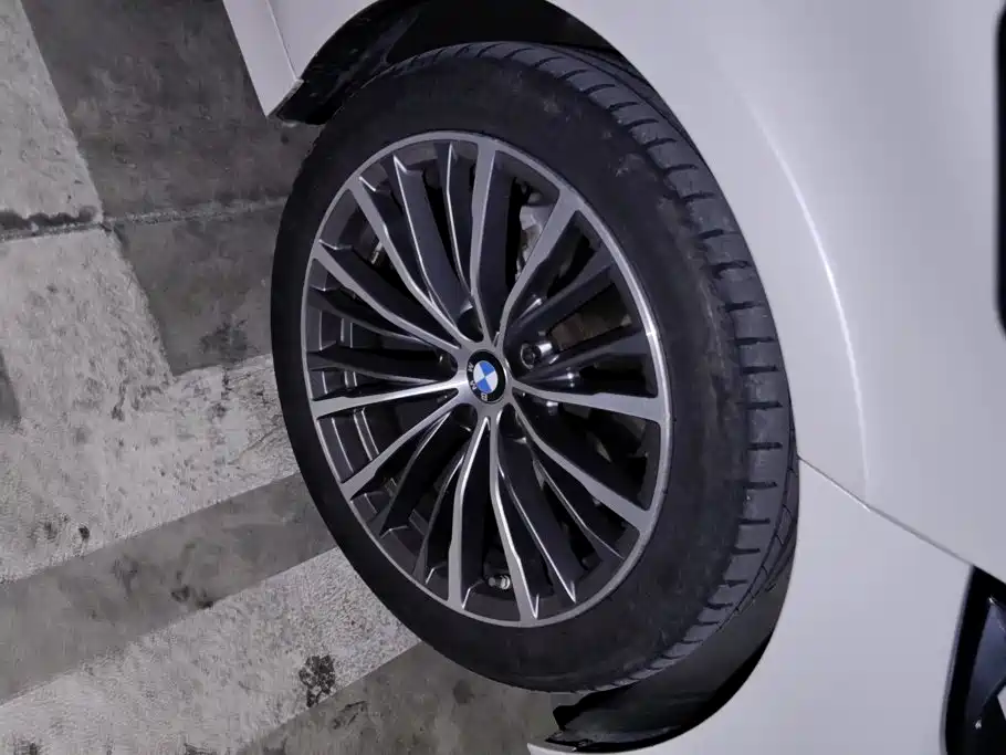 BMW 3 Series 2021