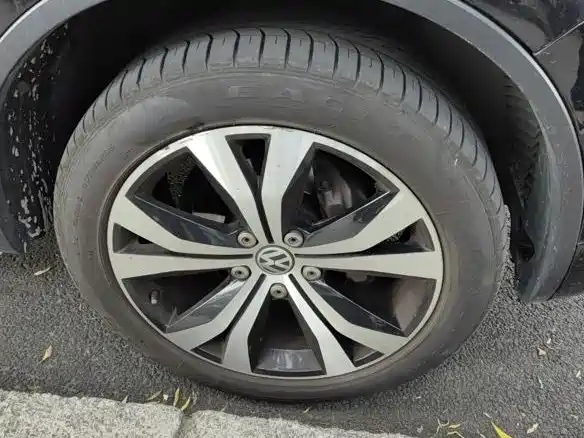 Volkswagen Touareg 2014