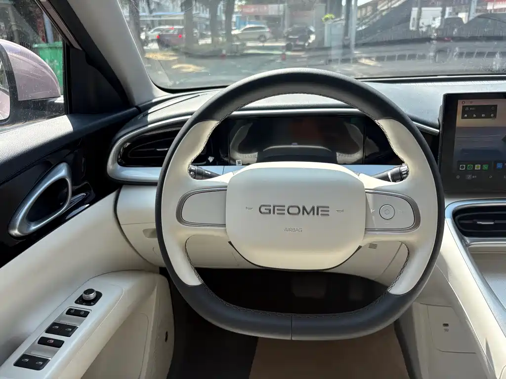 Geely Galaxy Starwish 2025 — фото 10