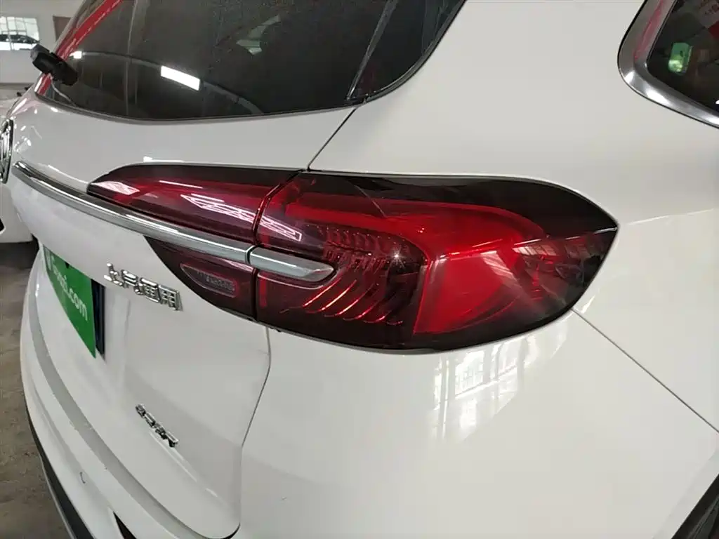 Buick Envision Plus 2022 — фото 8
