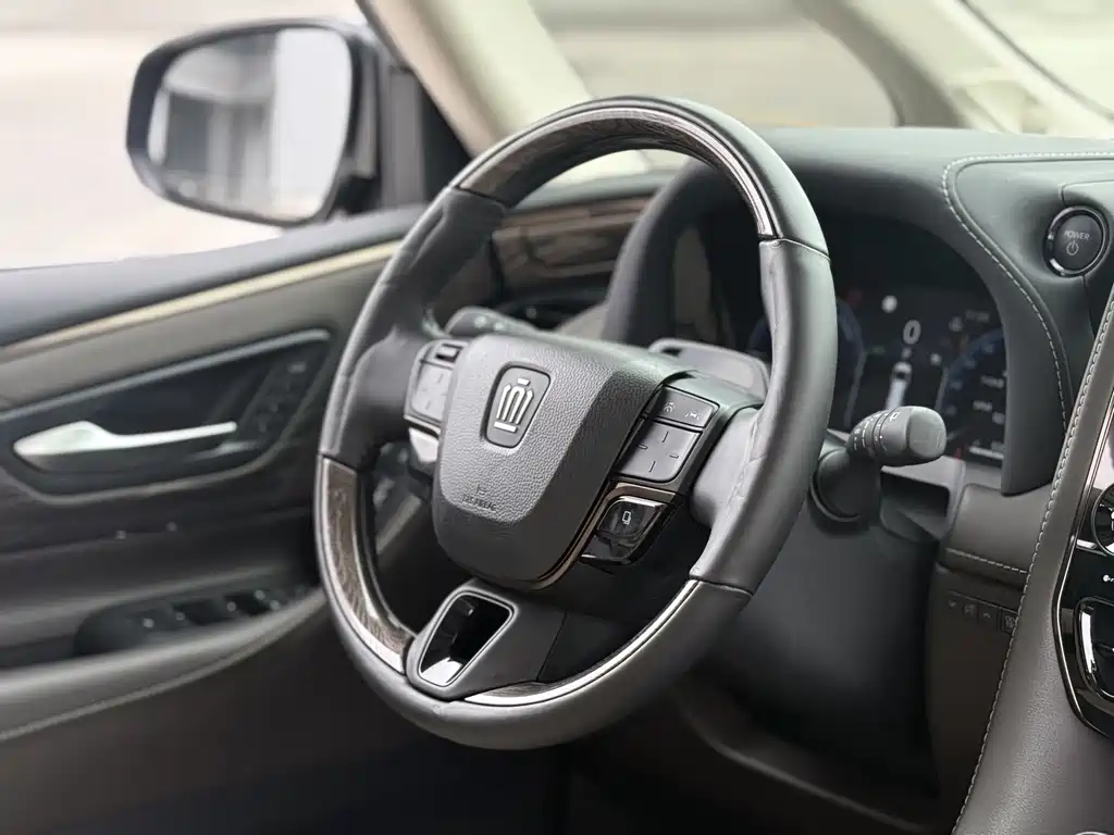Toyota Vellfire 2024 — фото 11