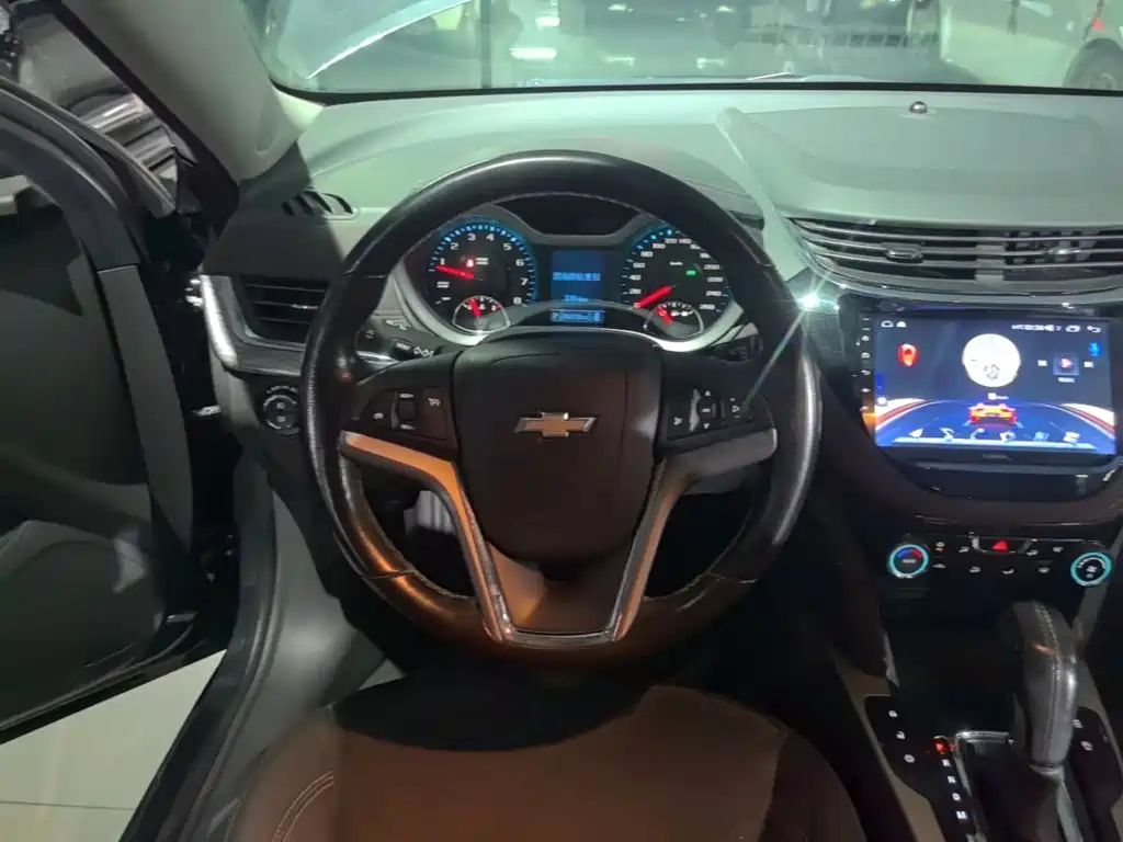 Chevrolet Malibu 2018 — фото 11