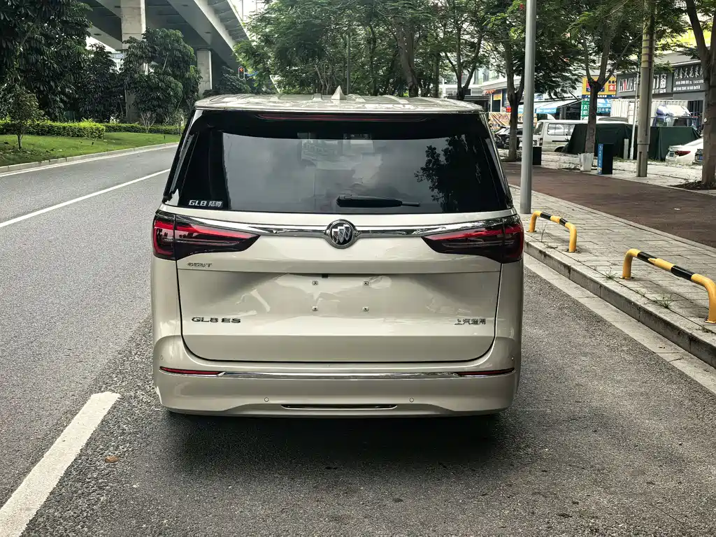 Buick GL8 2021