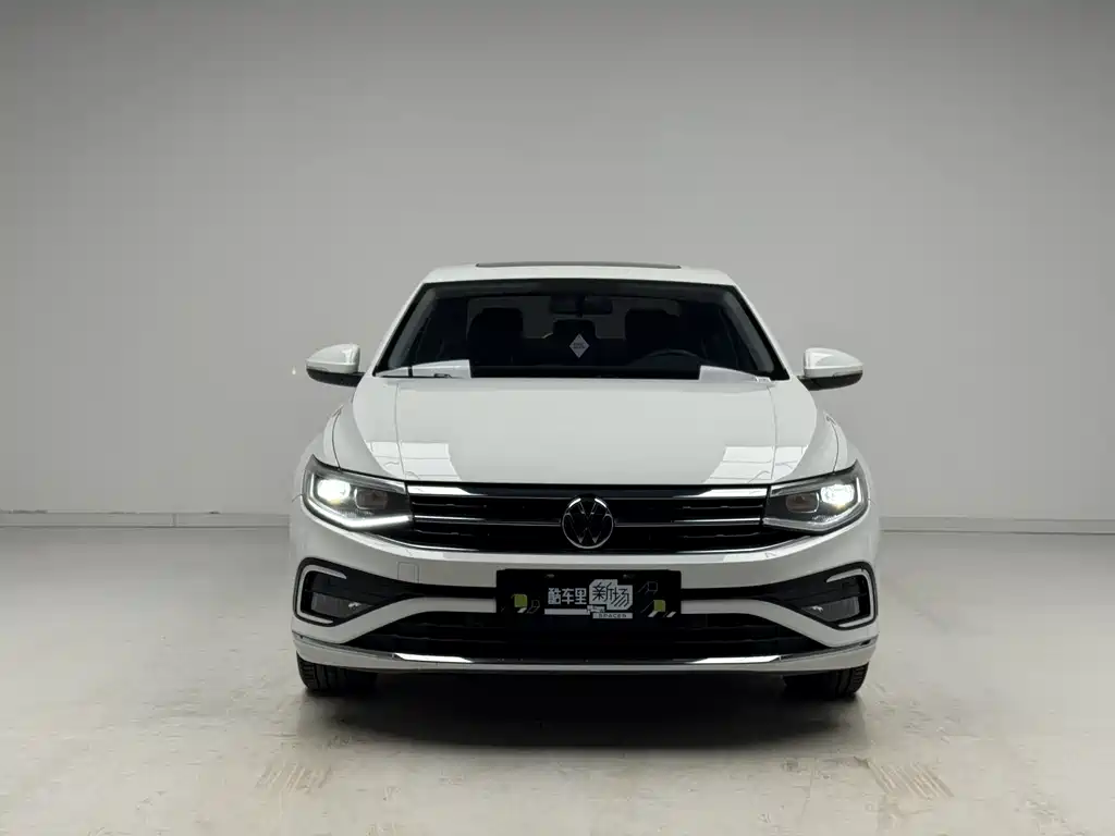 Volkswagen Bora 2023