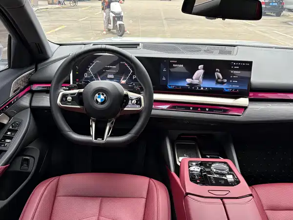 BMW 5 Series 2024