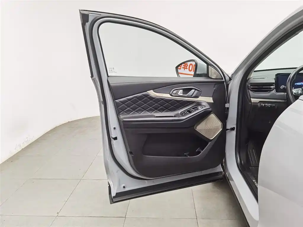 Exeed Lingyun 2021 — фото 8