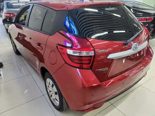 Toyota Yaris L 2016