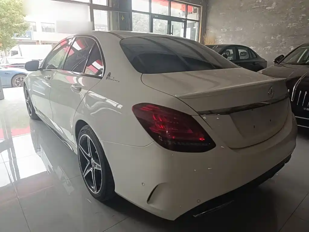 Mercedes-Benz C-Class 2020