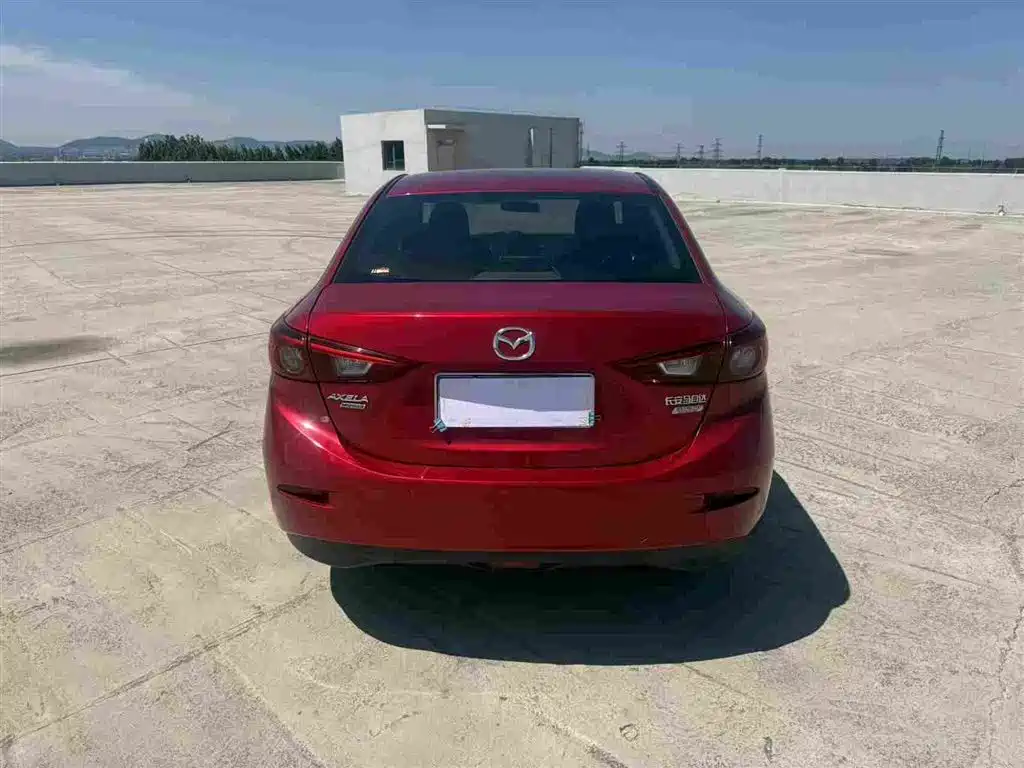 Mazda 3 Axela 2018 — фото 8
