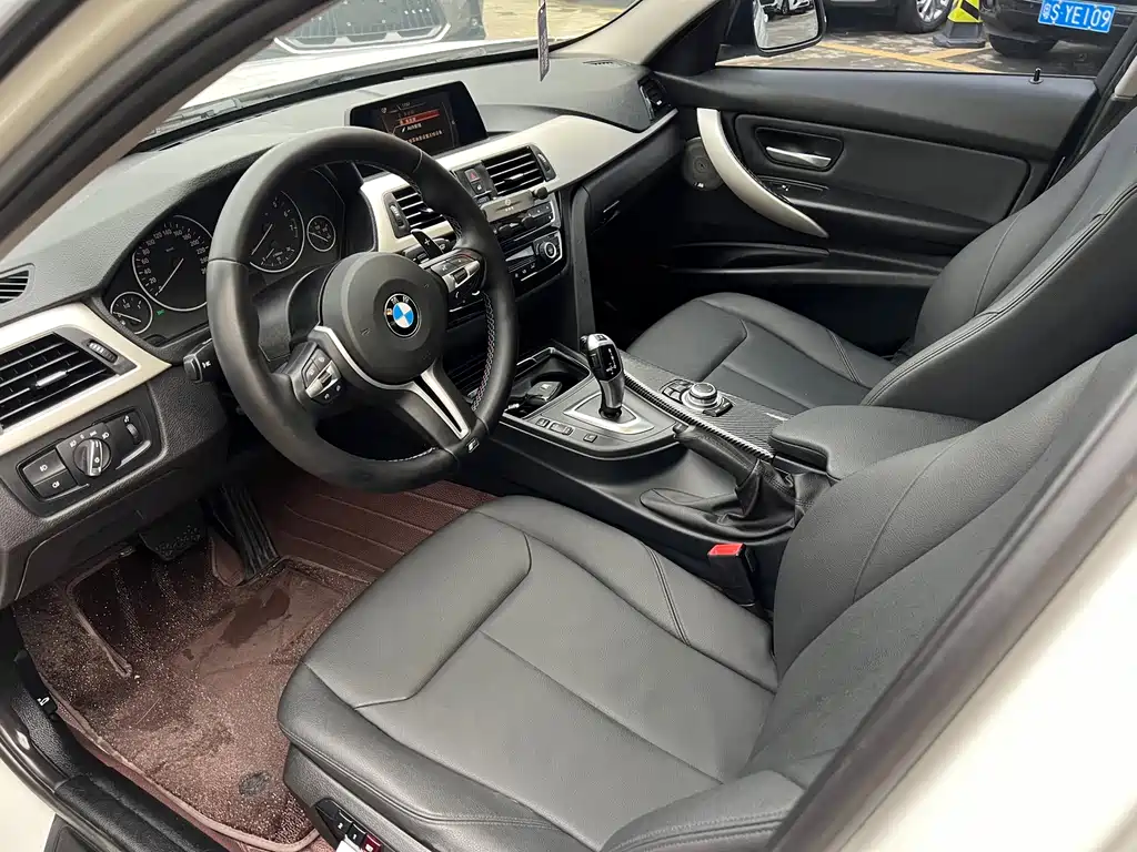 BMW 3 Series 2016 — фото 10