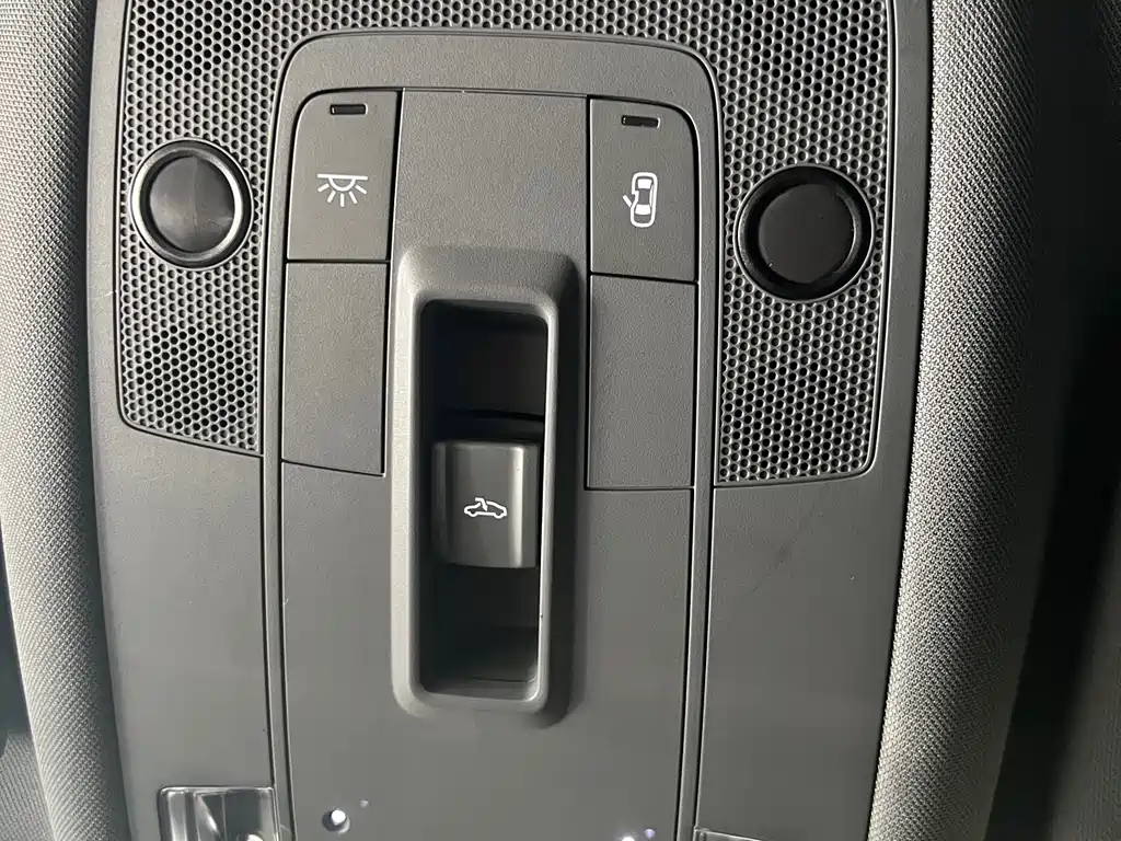Audi A3 2022 — фото 16