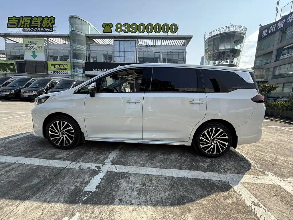 GAC Motor Trumpchi M6 2024 — фото 5