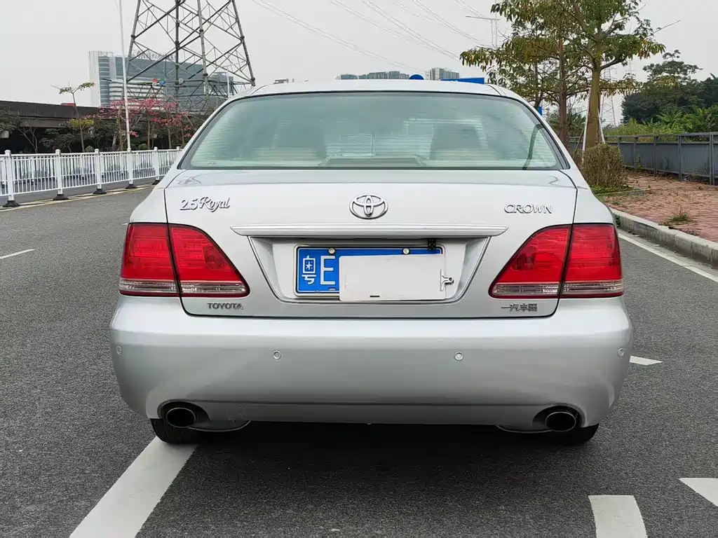 Toyota Crown 2006 — фото 5