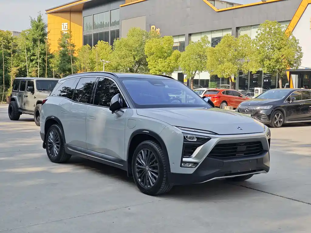 NIO ES8 2019
