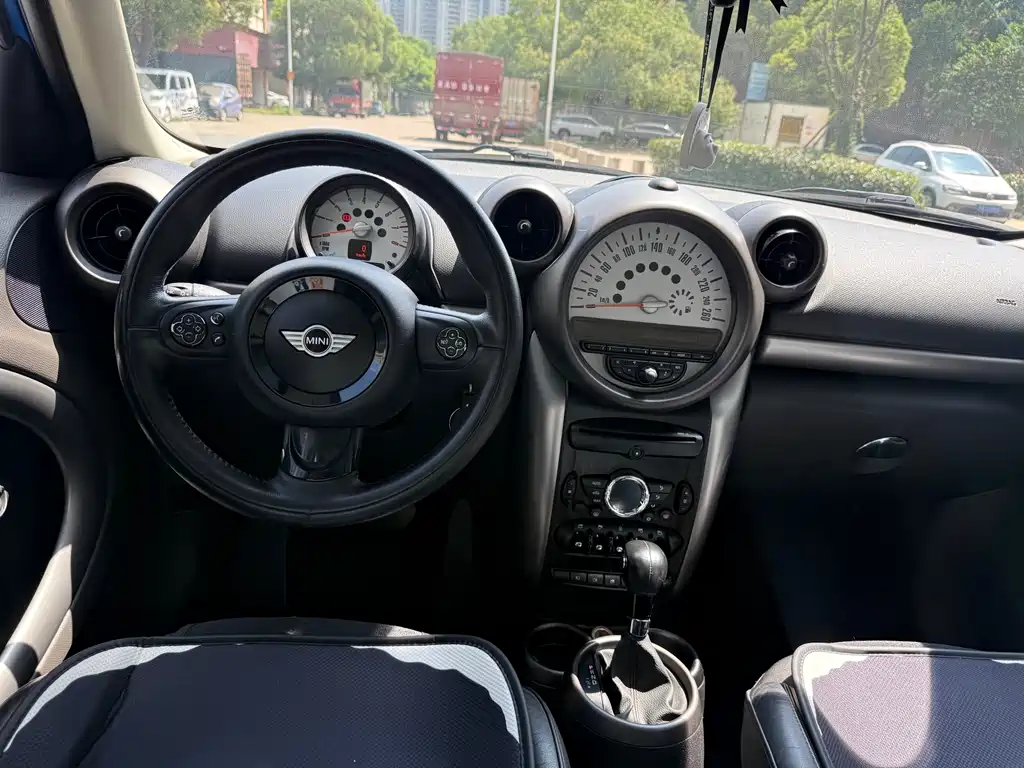 MINI Countryman 2012