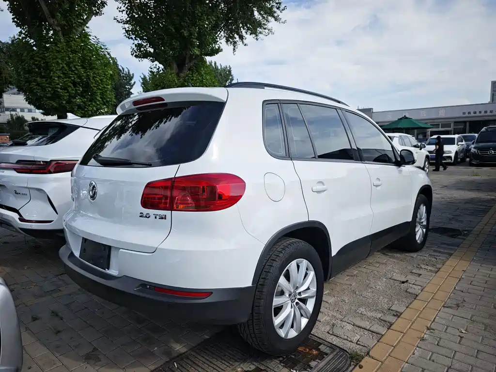 Volkswagen Tiguan 2018 — фото 13