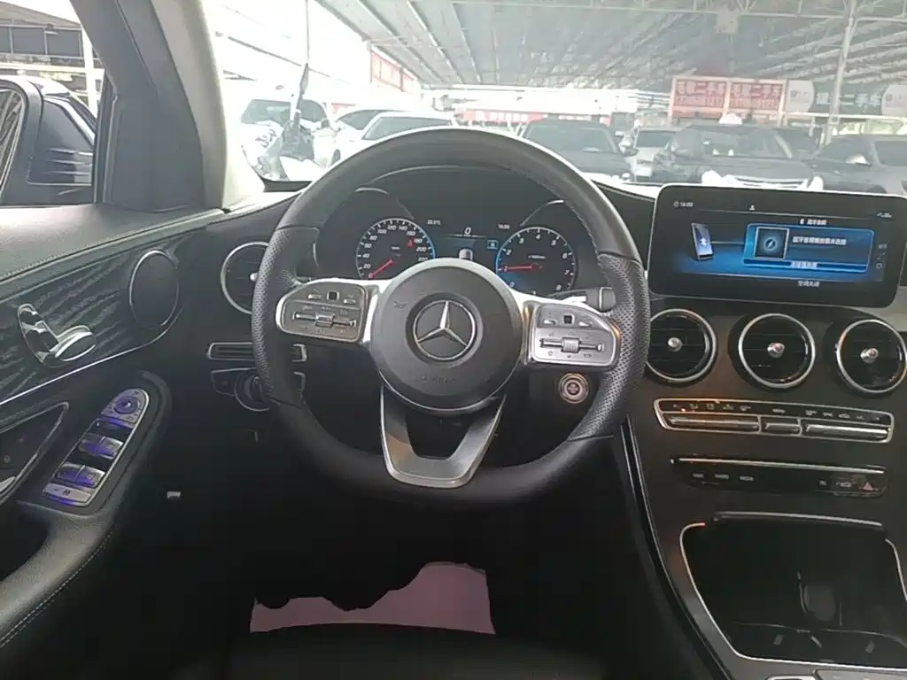 Mercedes-Benz C-Class 2020 — фото 11