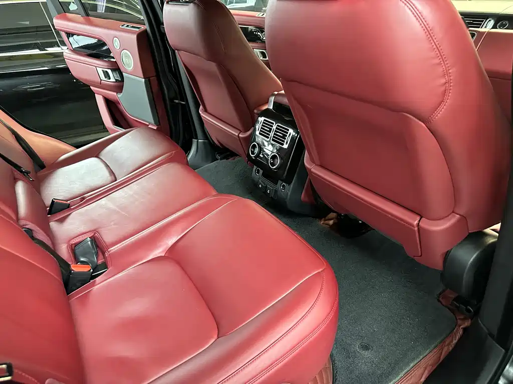 Land Rover Range Rover 2019 — фото 10