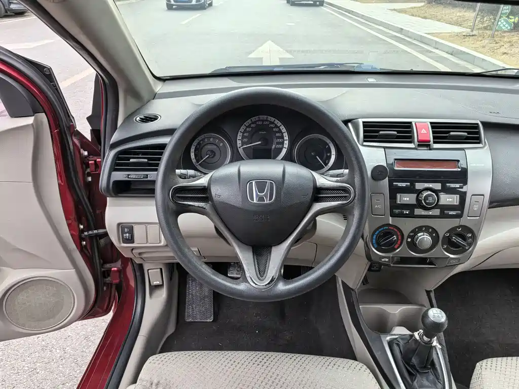 Honda City Classic 2013 — фото 13