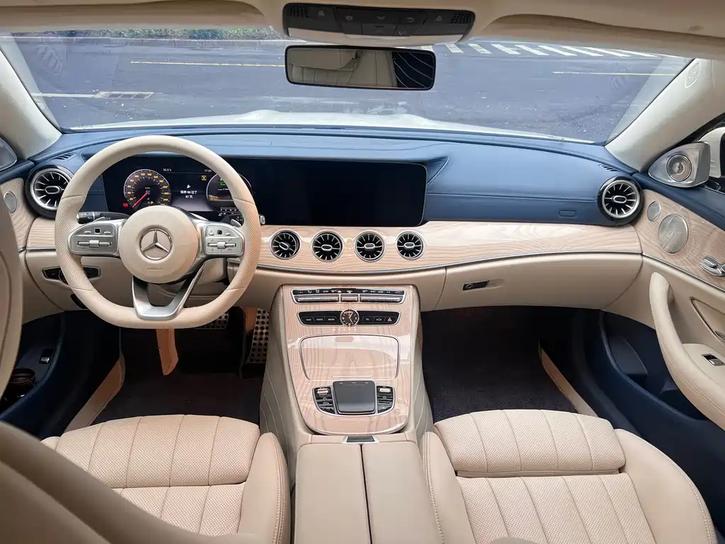 Mercedes-Benz E-Class 2020 — фото 11