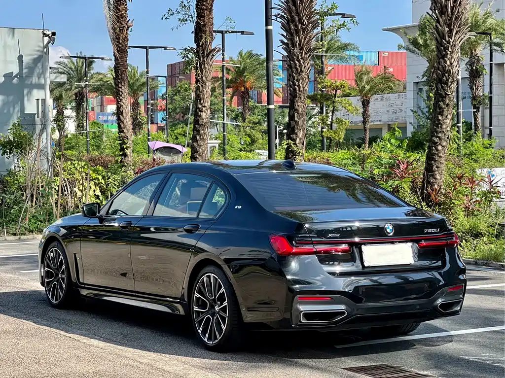 BMW 7 Series 2020 — фото 15