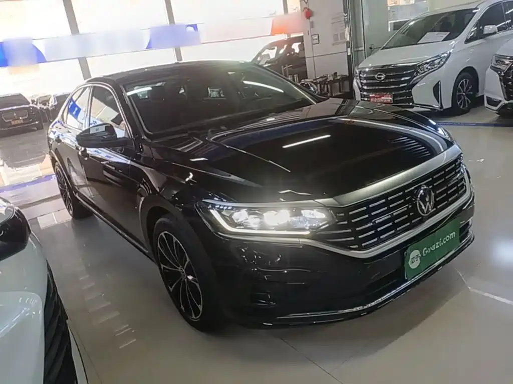 Volkswagen Passat 2023