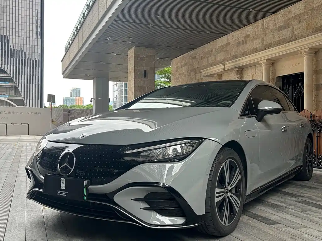 Mercedes-Benz EQE 2023