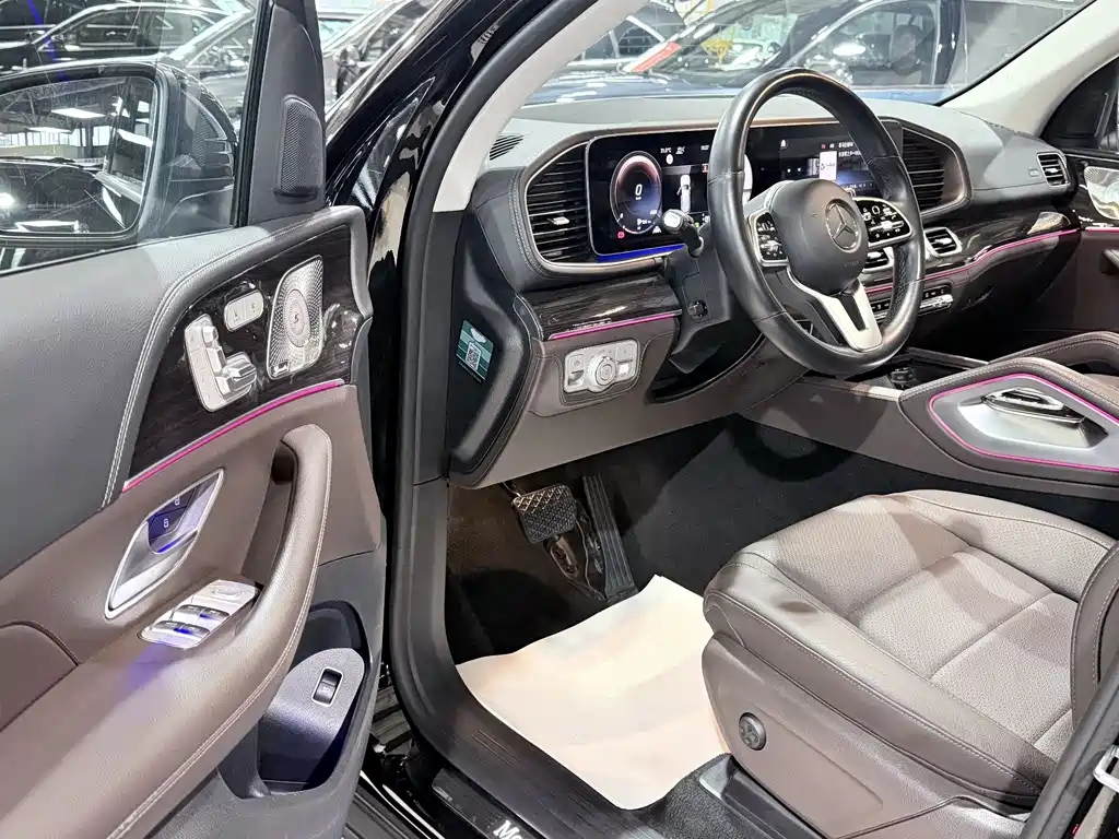 Mercedes-Benz GLS 2021 — фото 2