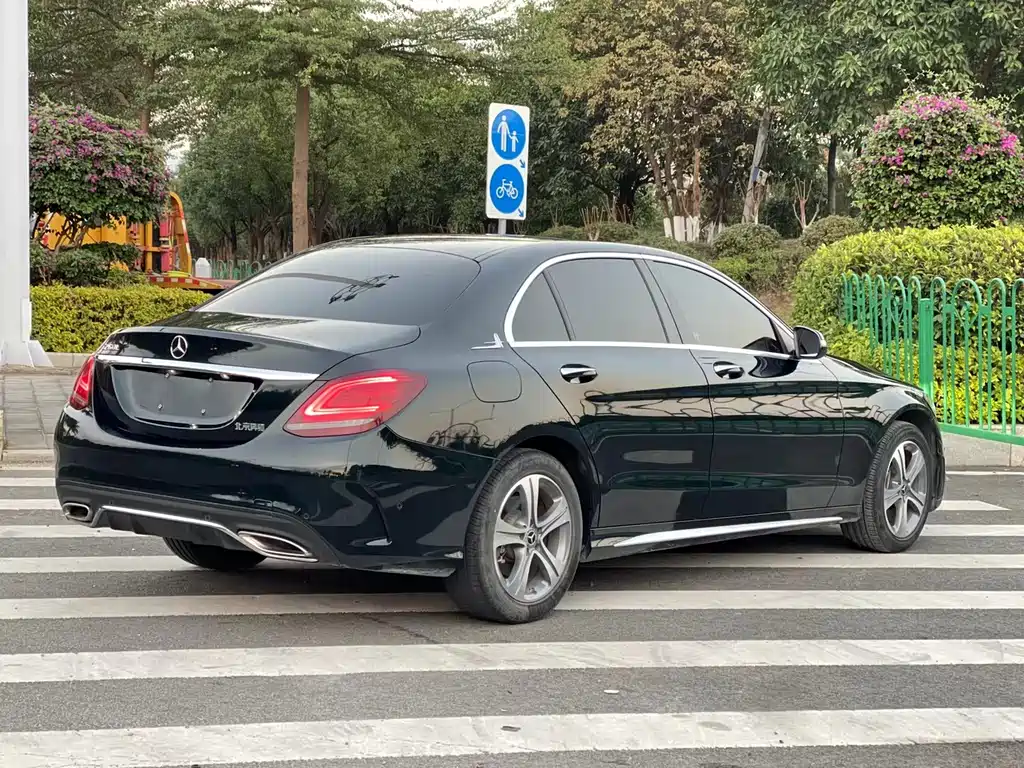 Mercedes-Benz C-Class 2020