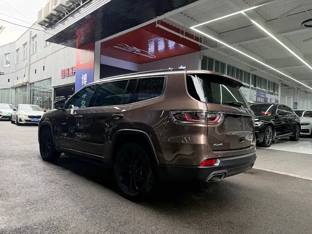Jeep Commander 2019 — фото 20