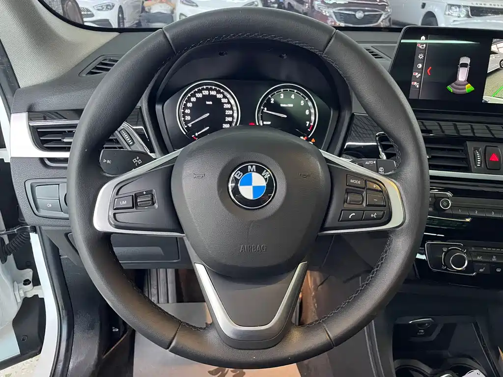 BMW X1 2022 — фото 13