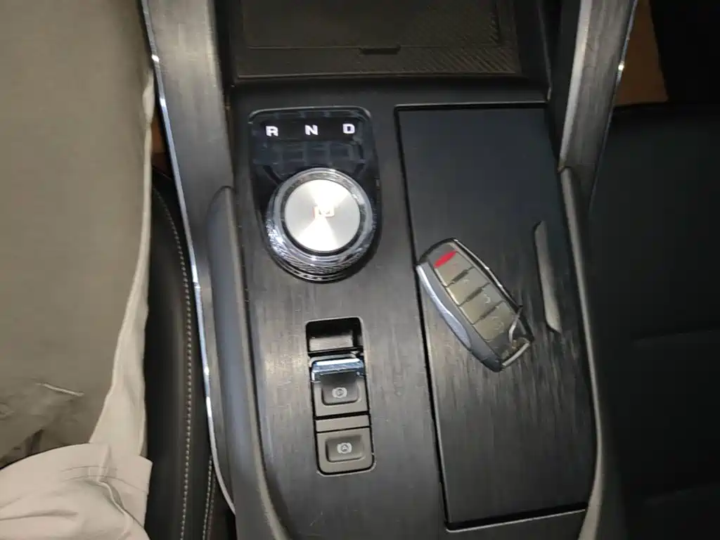 Haval H6 New Energy 2022 — фото 14