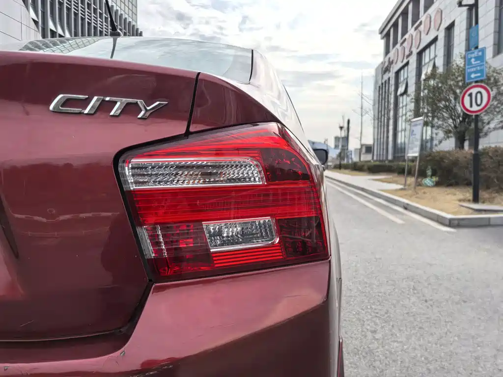 Honda City Classic 2013 — фото 9