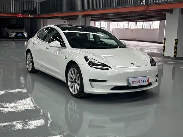 Tesla Model 3 2020