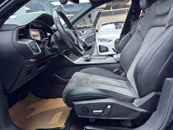 Audi A6L 2022