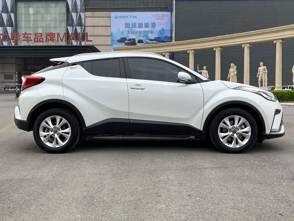 Toyota IZOA 2025 — фото 10