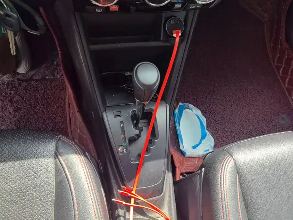 Toyota Yaris L 2019 — фото 14