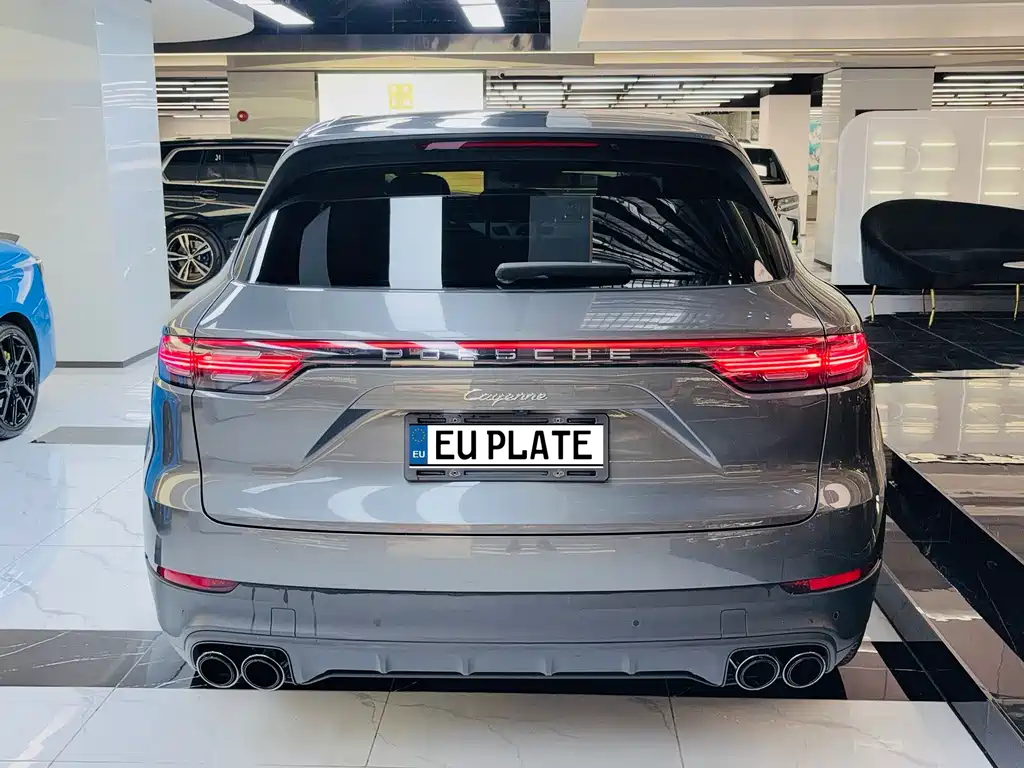 Porsche Cayenne 2022