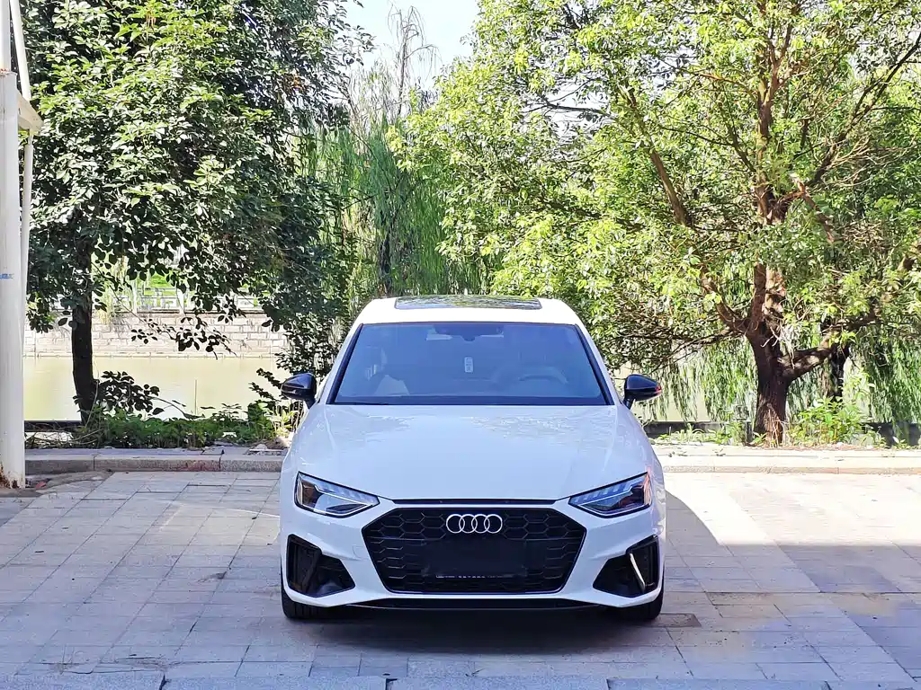 Audi A4L 2023