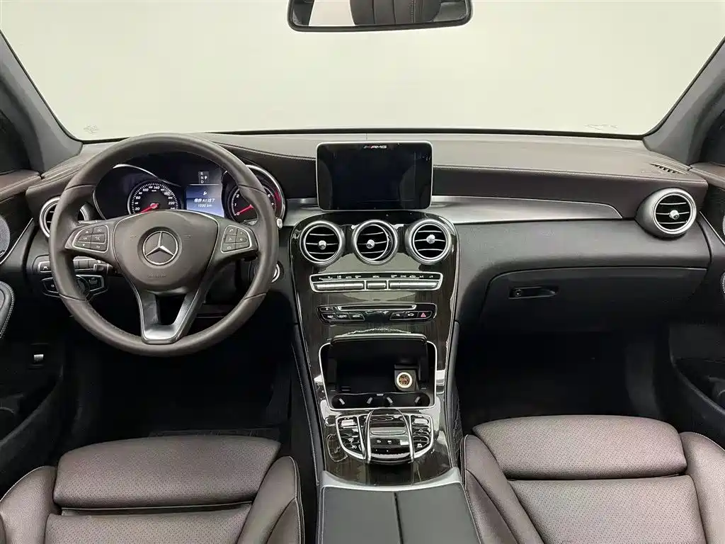 Mercedes-Benz GLC 2018 — фото 8