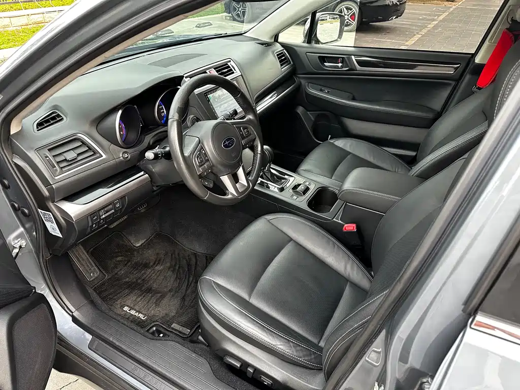 Subaru Outback 2015 — фото 9