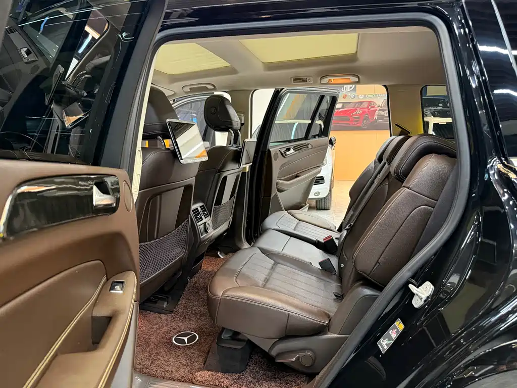 Mercedes-Benz GLS 2019 — фото 8
