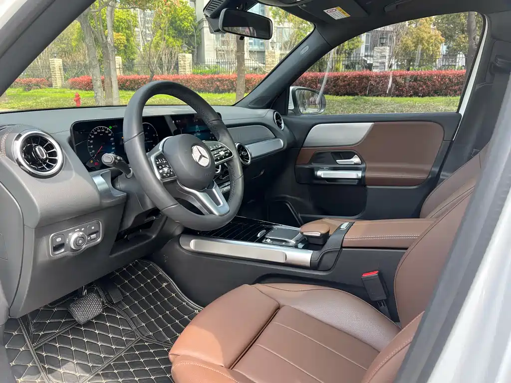 Mercedes-Benz GLB 2023 — фото 14