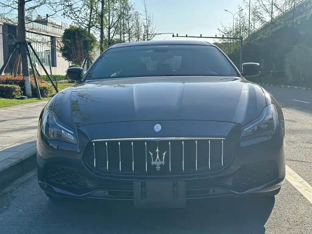 Maserati Quattroporte 2016 — фото 2