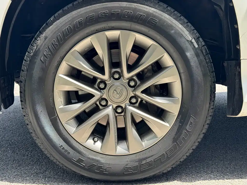 Lexus GX 2016 — фото 12