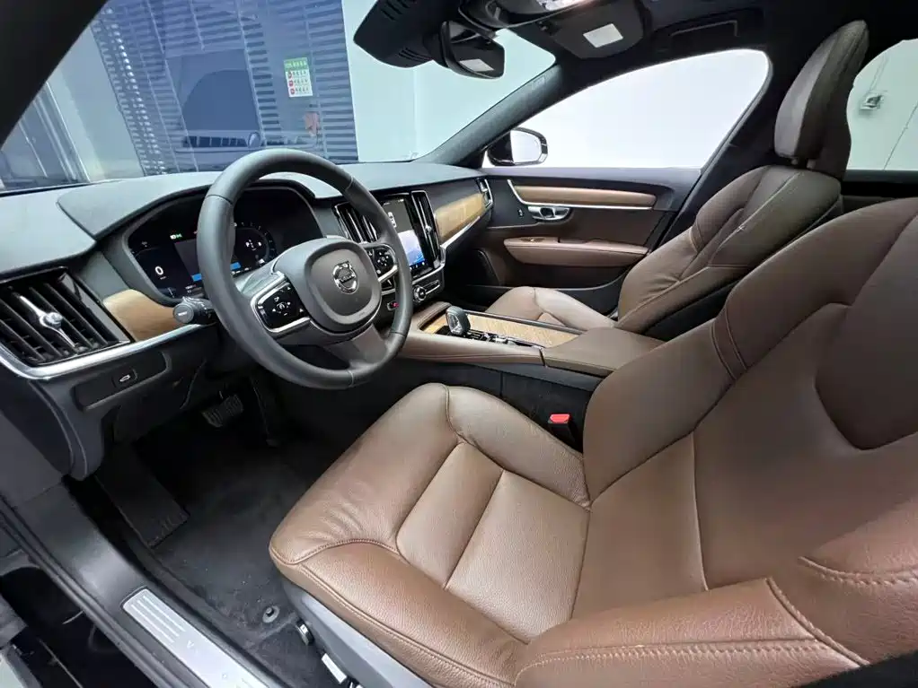 Volvo S90 2023 — фото 3