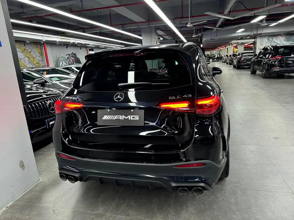 Mercedes-Benz GLC AMG 2024 — фото 7