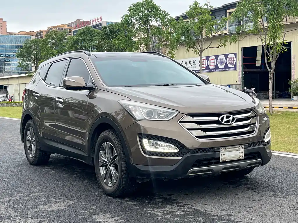Hyundai Santa Fe 2015 — фото 8