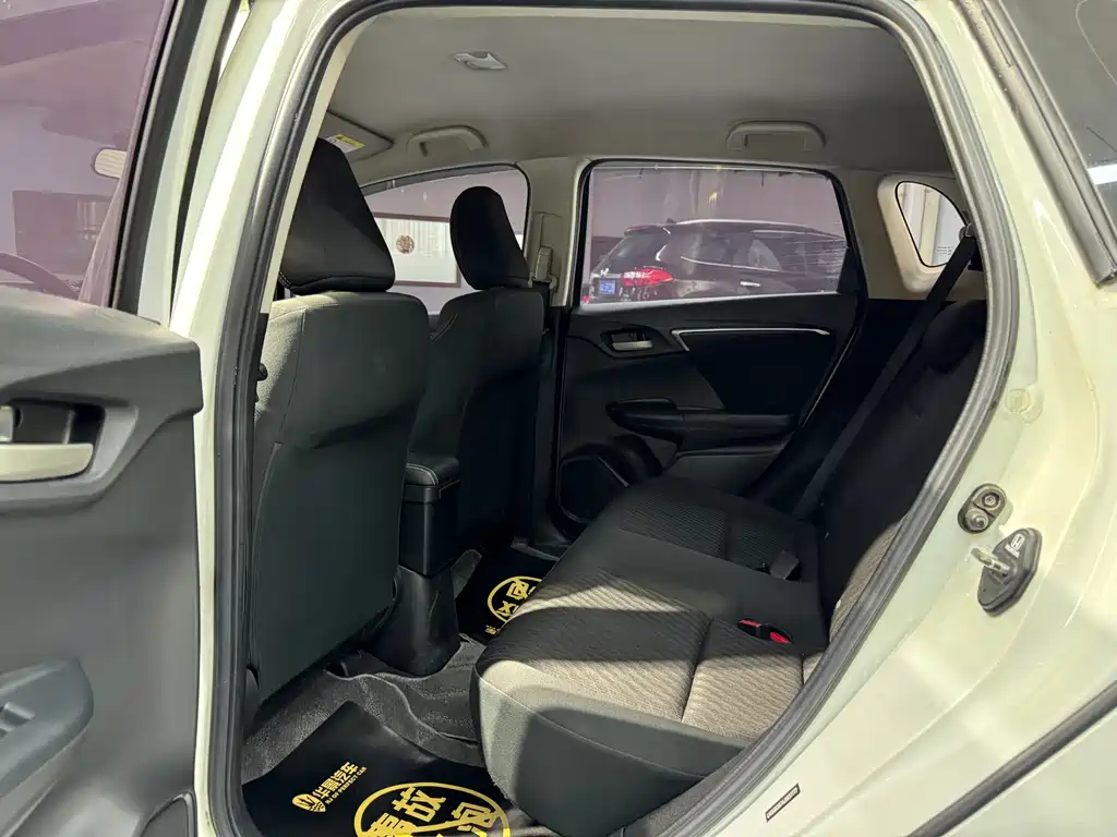 Honda Fit 2018 — фото 12